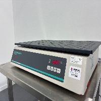 New Brunswick Innova 2300 Platform Shaker image 1